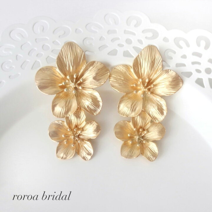 楽天市場 ピアス 結婚式 ブライダル ウェディング フラワー ゴールド 大ぶり 花 マットゴールド おしゃれ ウエディング パーティー 二次会 ナチュラル アンティーク アクセサリー 13 Roroa