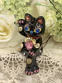 招き猫 デコレーション キラキラ 置物 おしゃれ かわいいラインストーンのデコレーションがかわいい♪お座り招き猫：ブラック 商売繁盛 開店祝い 合格祈願 御祝 内祝 縁起物 デコ 【HLS_DU】