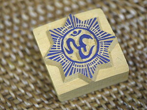 lp[̖ؒ̂͂ No.36 GL]`bNȃAWA`[tANZg̃nRł AWAG GXjbN