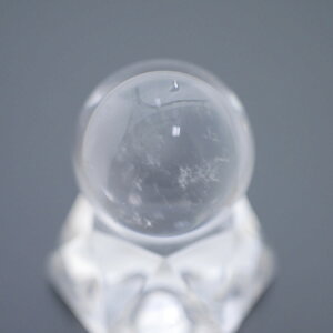 VR{ ۋ 23.4g 25.7 gVR΁Eu@  NX^XtBA