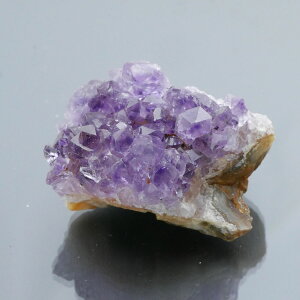 EOACYAWXgNX^[ 1_ 47g VR u  ^ ^ 