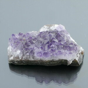 EOACYAWXgNX^[ 1_ 37g VR u  ^ ^ 