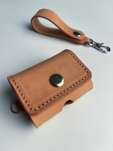 SpringHikerAirpodsProカバー-プレミアムイタリアンレザー製全面保護本革カバー|第1/2世代対応(Naturaleシルバー)