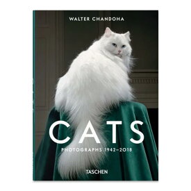 【洋書】キャッツ 写真集 1942-2018 [スーザン・ミカルス / 編集 : ロイエル・ゴールデン / 写真家 : ウォルター・チャンドハ ] Cats Photographs [Walter Chandohar] ネコ 動物 かわいい
