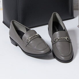 【8%OFFクーポン配布中:1/23 23:59まで】レディースローファー【INDIVI】シューズ メタルビット ブラック チャコールグレー 無地 クールなデザイン すっきり ビジネス オフィス 22.5cm 23cm 23.5cm 24cm 24.5cm 通年 はるやま 送料無料