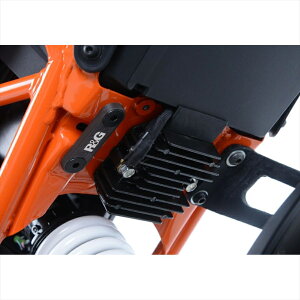 �o�C�N�p�[�c �O���A�[���A���h�W�[ ���A�t�b�g���X�g�v���[�g BLKRG-BLP0070BK 4573382080961KTM DUKE125 17-