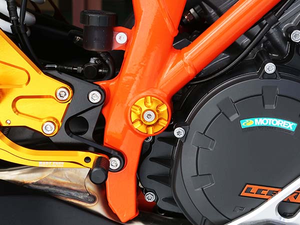 バイクパーツ モーターサイクル オートバイ バイク用品 新作 人気 外装BABYFACE ベビーフェイス フレームキャップ ゴールド KTM SUPER R 4589981512420取寄品 14-005-KT002GD DUKE 1290 セール 激安通販専門店