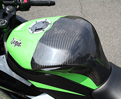 バイクパーツ モーターサイクル オートバイ 安い バイク用品 外装MAGICAL RACING マジカルレーシング 秀逸 Ninja250SL 4549950022565取寄品 タンクエンド セール 15-001-SL2515-9501 FRP黒