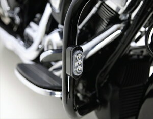 �d���n T3 Switchback Signal Pods Front with Crashbar Mounting KitLAH.T3.10100.K 4580779565956���i