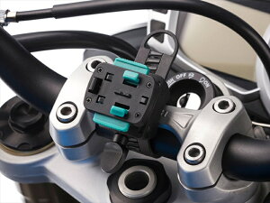 �o�C�N�p�i �d�q�@��ރ��[�G�[ UA QR�}�E���g 21-40mm �x���g�X�N�����[���b�N�^�C�vUA-HELIX-STRAP 5055954702055���i