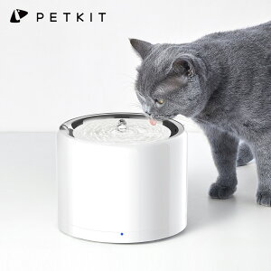 【自動給水機】猫におすすめ！夏の水分補給に人気のペット用水飲み器って？