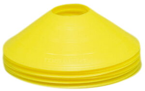 【10/30はポイント10倍】 トーエイライト コーナープレート10 黄 イエロー マーカー カラーコーン 体育館 ドリブル グラウンド コート コース 体育 部活 トレーニング 運動会 学校備品 学校 G149