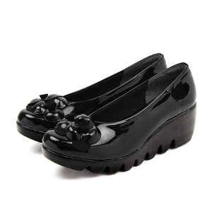 パンプス 痛くない 撥水 厚底 日本製 ウェッジソール FIRST CONTACT ファーストコンタクト ウエッジソール 靴 レディース 歩きやすい 黒 ローヒール コンフォートシューズ 小さいサイズ 大きい