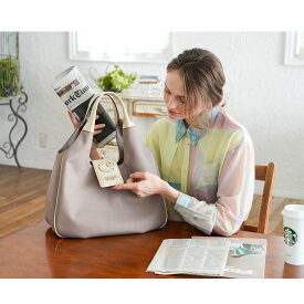 【cooga】指先でぱっと開くCフラップとラテベージュが上品なデイリーショルダー Crema（クレマ）トート 肩掛け 斜め掛け A4 通勤 352-G30177