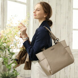 【cooga】働く女性に贈る、収納上手＆イージーケアの10ポケットDresser Tote Comfort（ドレッサー・トート・コンフォート）　通勤　雨の日　日本製　A4バッグ　A4　軽量　お仕事　レディース　ビジネス　352-G30183