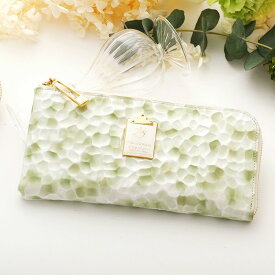 【HerSchedule】くすんだグリーン色のブーケをイメージした特別なエナメルレザー　Green Bouquet（グリーンブーケ）　チェレット　長財布　薄手のロングウォレット　（ハースケジュール）379-2030