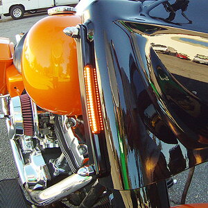 �J�X�^�� LED�E�C���J�[ �u���b�N 1994�`2023 FLHR�AFLHRC
