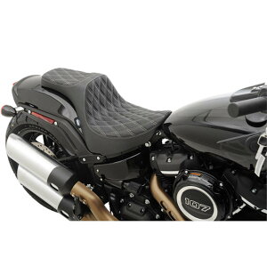 �yDRAG SPECIALTIES�z PREDATOR III�V�[�g �_�u���_�C�������h�X�e�b�` �V���o�[ 0802-10730802-1073