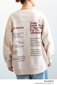 アシメバックプリントリブ付きプルオーバーレディース トップス プルオーバー ロゴ 裏毛 ナチュラル ブラック ネイビー チャコール ポリエステル 綿 ポリウレタン