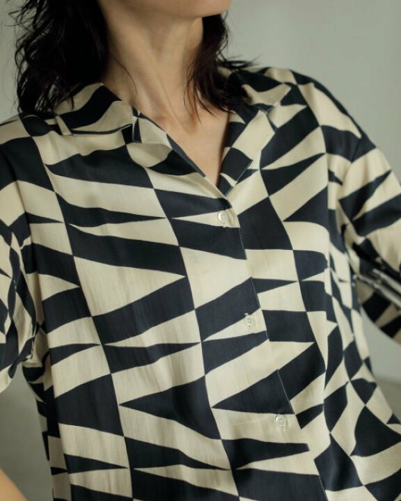 楽天市場】【予約】anuke アンヌーク Geometric Satin Shirts 24春夏 