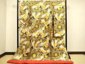 平和屋本店●パリコレクション ファッションモデル・デザイナー 山口小夜子 色打掛 お引きずり 唐織 飛鶴更紗花菱文 金糸 逸品 DABJ6772du