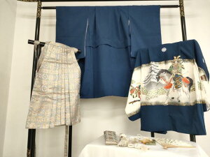 a[]܎O@j̎q@5΁@jEHDEsсEZbg@Rni@ʁ@AAAU5376ja