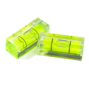 【送料無料】【LUYING】水平器 小型 正方形 ポータブル水準器 気泡測定器 ミニ水準器 バブルレイアウトツール アナログ 傾斜 測定 気泡測定器 静止画用のレイアウト ツール 大工道具