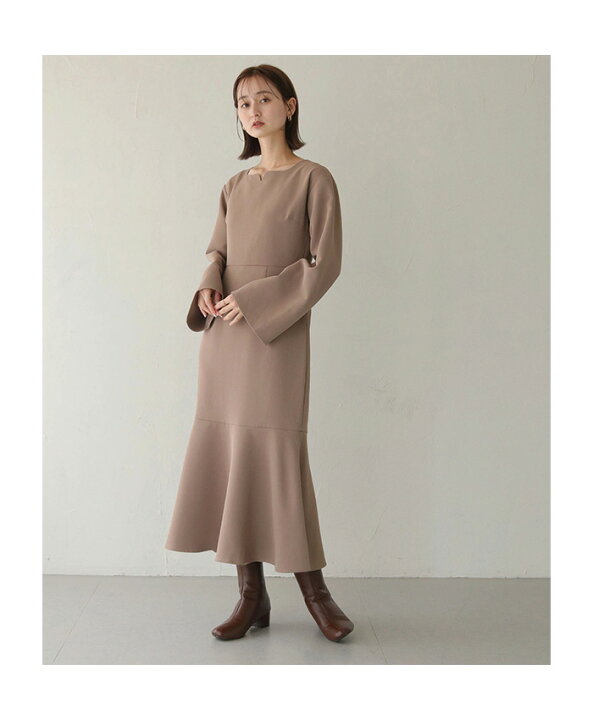 楽天市場】【C服袋対象】ベルスリーブ フレア ロング ワンピース 