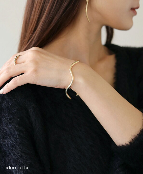 楽天市場】うねうね ウェーブバングル アクセサリー バングル 腕輪  