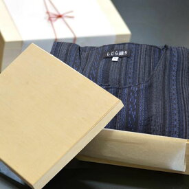 甚平 ヘンリーネック 木箱 入り メンズ しじら織り 綿 麻 M L LL 父の日 ギフト プレゼント 実用的 父の日ギフト ヘンリーネック 誕生日 パジャマ 寝巻 男性 じんべい 上下セット 木箱 ( 竹籠 ) 入り ルームウエア 部屋着 父の日プレゼント 綿麻 敬老の日 甚兵衛