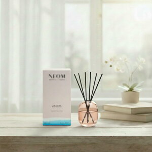 NEOM ���[�h�f�B�t���[�U�[�@REAL�@LUXURY 100mL�^�������ԁF��2�`3�J���^���[���t���O�����X�^�X�e�B�b�N6�{��