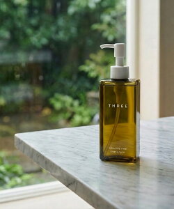 THREE�iTHREE�j THREE �o�����V���O �N���A �N�����W���O �I�C�� 185mL�^�N�����W���O�I�C��
