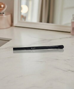 RMK/�A�[���G���P�[ �A�C�V���h�E�u���V D