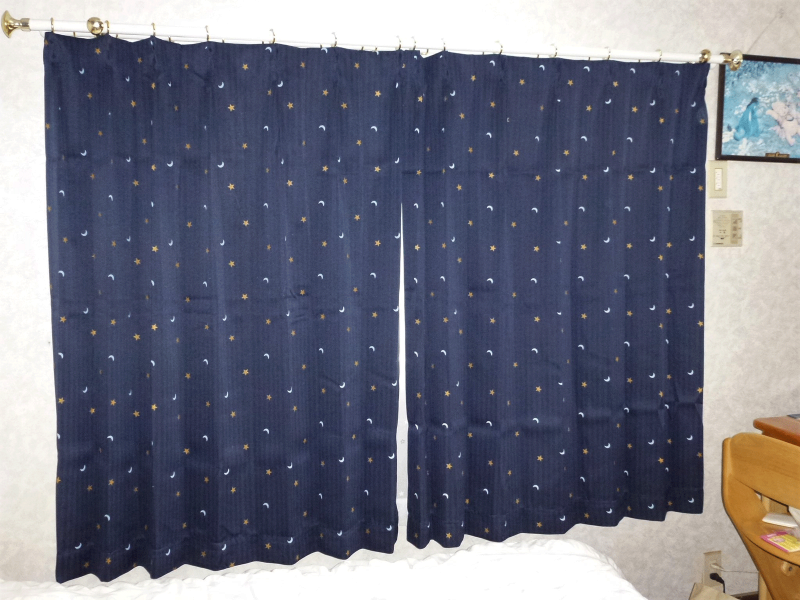 遮光カーテン １級遮光 形状記憶加工 星 ＆ 月 柄カーテン <br>　ステラ ネイビー