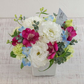 お供え 花 お供え用 アレンジメント「おまかせ ホワイト系 ラージ」 日比谷花壇 お供え花 供え花 供花 法事 仏事 喪中 お彼岸 仏花 お悔み 命日 生花 一周忌 告別式 お通夜 四十九日 メッセージカード 送料無料