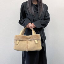 楽天市場】ロエベ ムートン（バッグ・小物・ブランド雑貨）の通販
