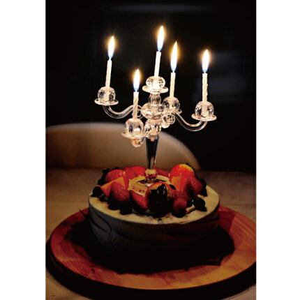 楽天市場 ケーキ 飾り キャンドル デコレーション お誕生日 お姫様 ろうそく ケーキ用 ロウソク キャンデラブラ キャンドル おしゃれ キャンドルライト シャンデリア 蝋台 ブリングブリングケーキキャンデラブラ 2n 107 ハイドアウト