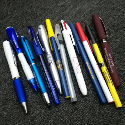 楽天市場 メール便送料無料 Usa ボールペン 詰め合わせ 12本セット ノベルティ おしゃれ おすすめ 人気 プレゼント 安い アメリカ企業 広告 アメリカン雑貨 お土産 文房具 おもしろ アソート 世田谷ベース アドバタイジング ボールペン12pセット ハイドアウト