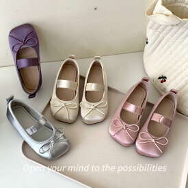 女の子 シューズ プリンセス風 フラットシューズ 柔らかソール 痛くなりにくい 軽量 快適 履きやすい 女児シューズ 子供靴 幼児 小学生 中学生 お出かけ 発表会 入園入学 結婚式 ピアノ 発表会 パーティー リボン デザイン 可愛 シンプル 上品 デイリー 通学 通園 滑りにくい