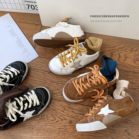 ガールズ スニーカー 星柄 デザイン キッズ 靴 子ども くつ もこもこ 裏起毛 ふわふわ かわいい 女の子 男の子 ローカット ひも 靴 カジュアル シューズ 秋 冬 通園 通学 おでかけ 軽量 歩きやすい 滑りにくい フィット感 やわらか 旅行 公園 おしゃれ 韓国風 コーデ