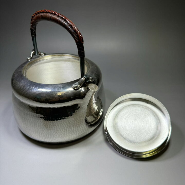 楽天市場】純銀細工 手作り 一東齋造 槌目湯沸 緋銅内張銀蓋 金メッキ 
