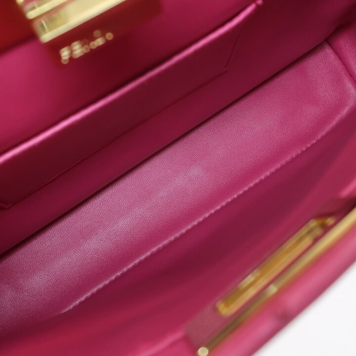 楽天市場】【新品同様】FENDI フェンディ ミニピーカブー 