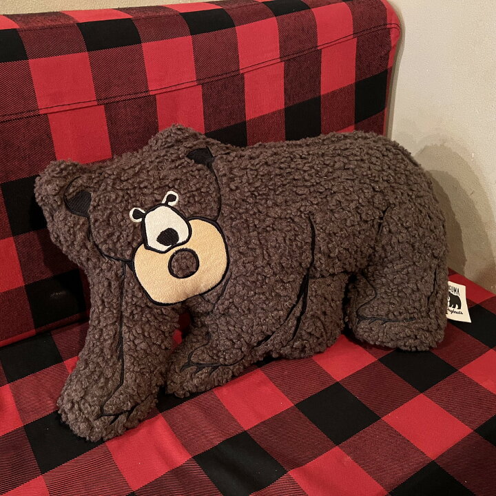 楽天市場 ヒグマ クッション プレゼント ギフト くま クッション クマ まくら 枕 抱き枕 ぬいぐるみ インテリア アニマル ロゴ 動物 お洒落 おしゃれ 雑貨 ブラウン 可愛い かわいい プレゼント キッズ 子供 北海道 グッズ アウトドア アパレル Higuma Doughnuts