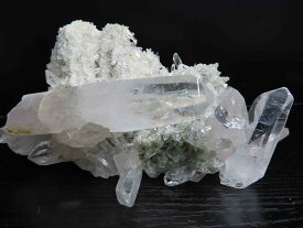 ヒマラヤ山脈の最高品質水晶 厳選1点物 キングオブクォーツ 超レア！マニハール産水晶