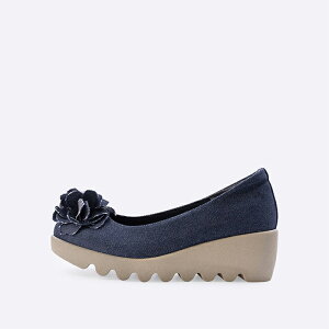 yzqYAFj[ fCW[ HILLS AVENUE { Made in Japan pvX EGbW\[ ɂȂ _炩 JWA fB[XC