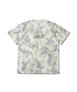 �A�N�^�[(AKTR) �o�X�P�b�g�{�[���E�F�A �����V���c �����Y PLAY CAMO AKTR LOGO SPORTS TEE 225-012005