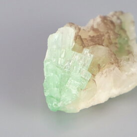 【一点物】グリーンアポフィライト（魚眼石）/インド産