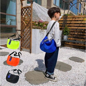 大容量ショルダーバッグ 子ども 軽量 バッグ 男の子 女の子 子供 アウトドア 無地 大きめ 通園 通学 斜め掛け 肩掛け シンプル ダンス ヒップホップ かっこいい ガールズ ボーイズ幼稚園 保