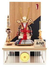 五月人形 久月 コンパクト 兜平飾り 兜飾り 奉納鎧 正絹白褄取縅 4号 【2026年度新作】 h075-k-29085 D-80