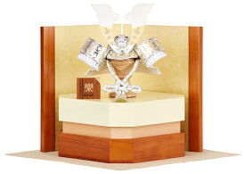 五月人形 コンパクト 吉徳 兜収納飾り 兜飾り 楽 七宝彫金 7号 【2026年度新作】 h075-ys-536279